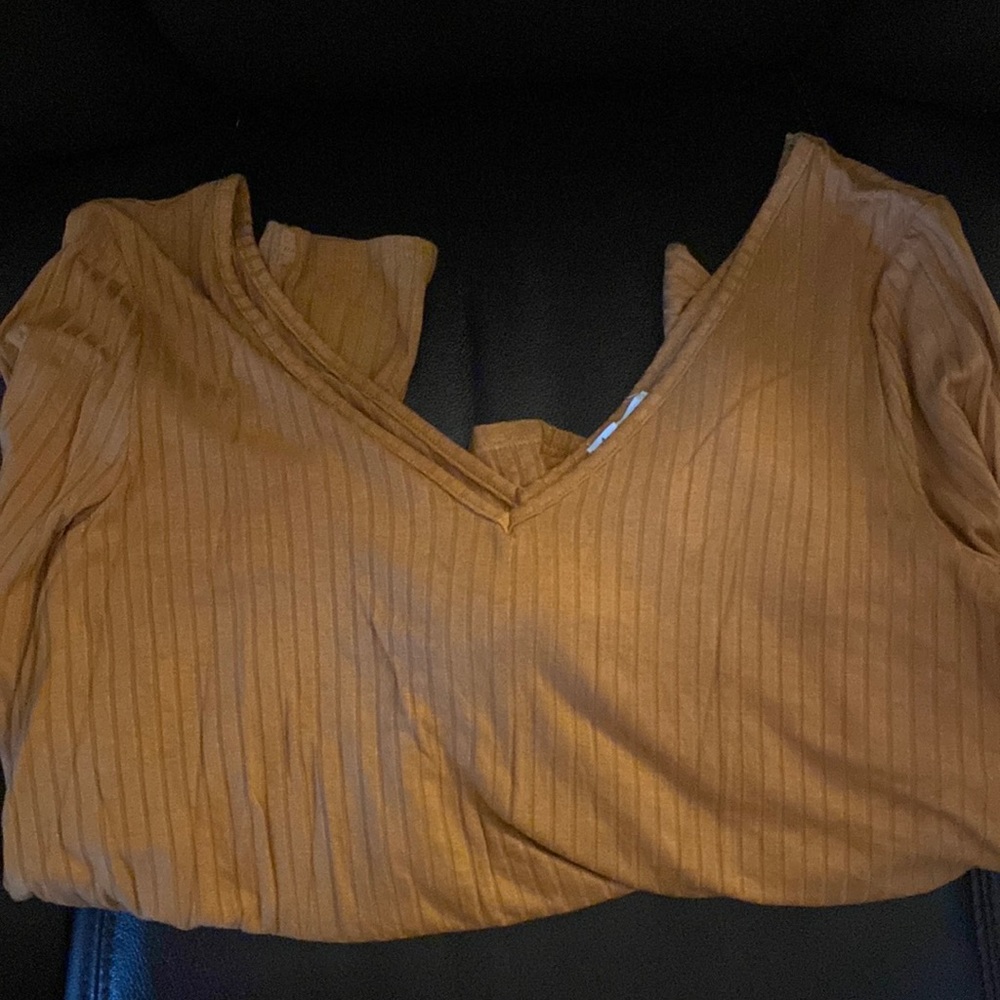 Knotted Long Sleeve